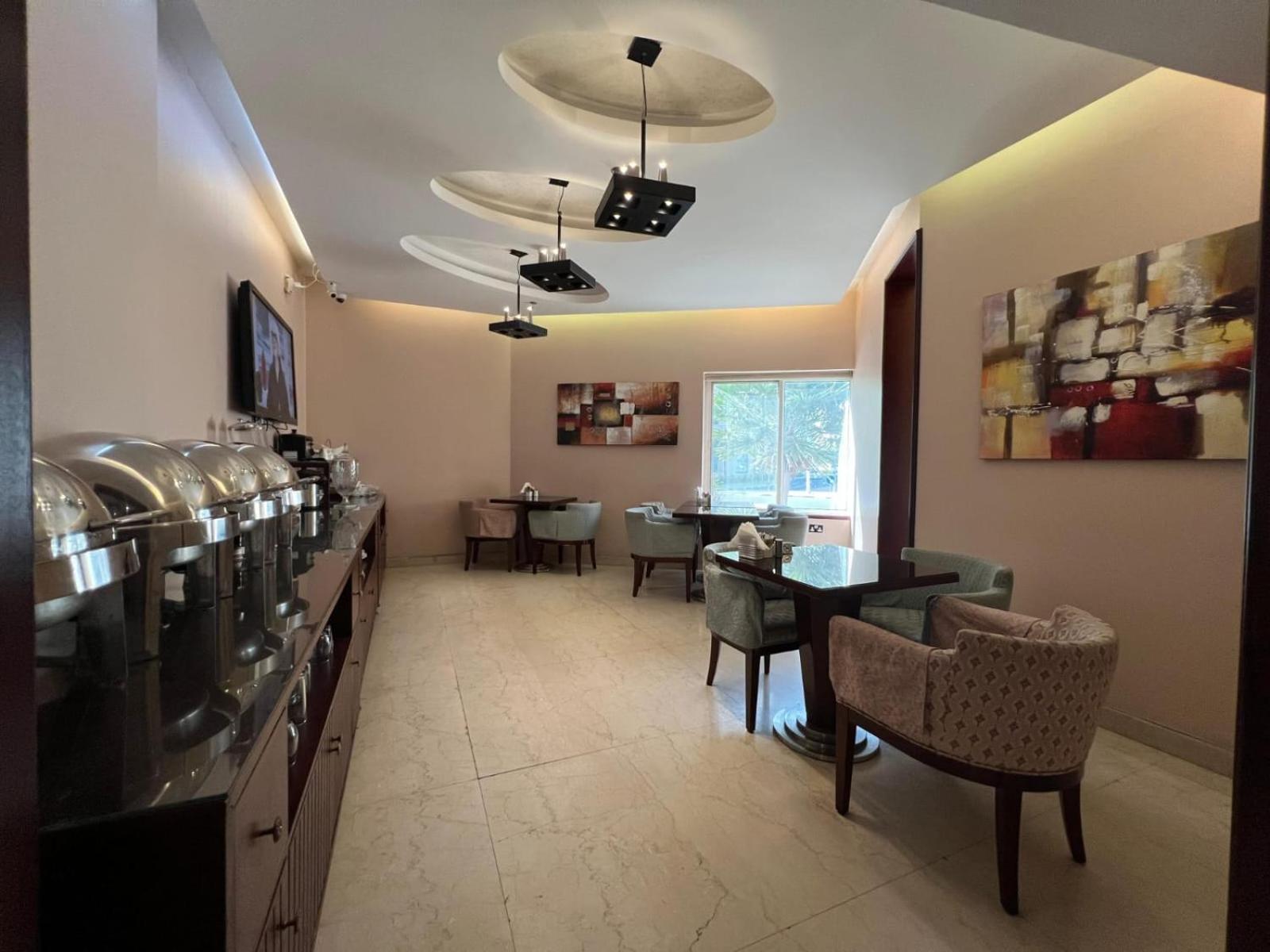 Asherij Hotel Dauhá Exteriér fotografie
