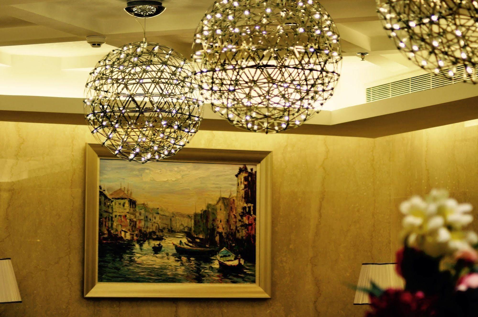Asherij Hotel Dauhá Exteriér fotografie