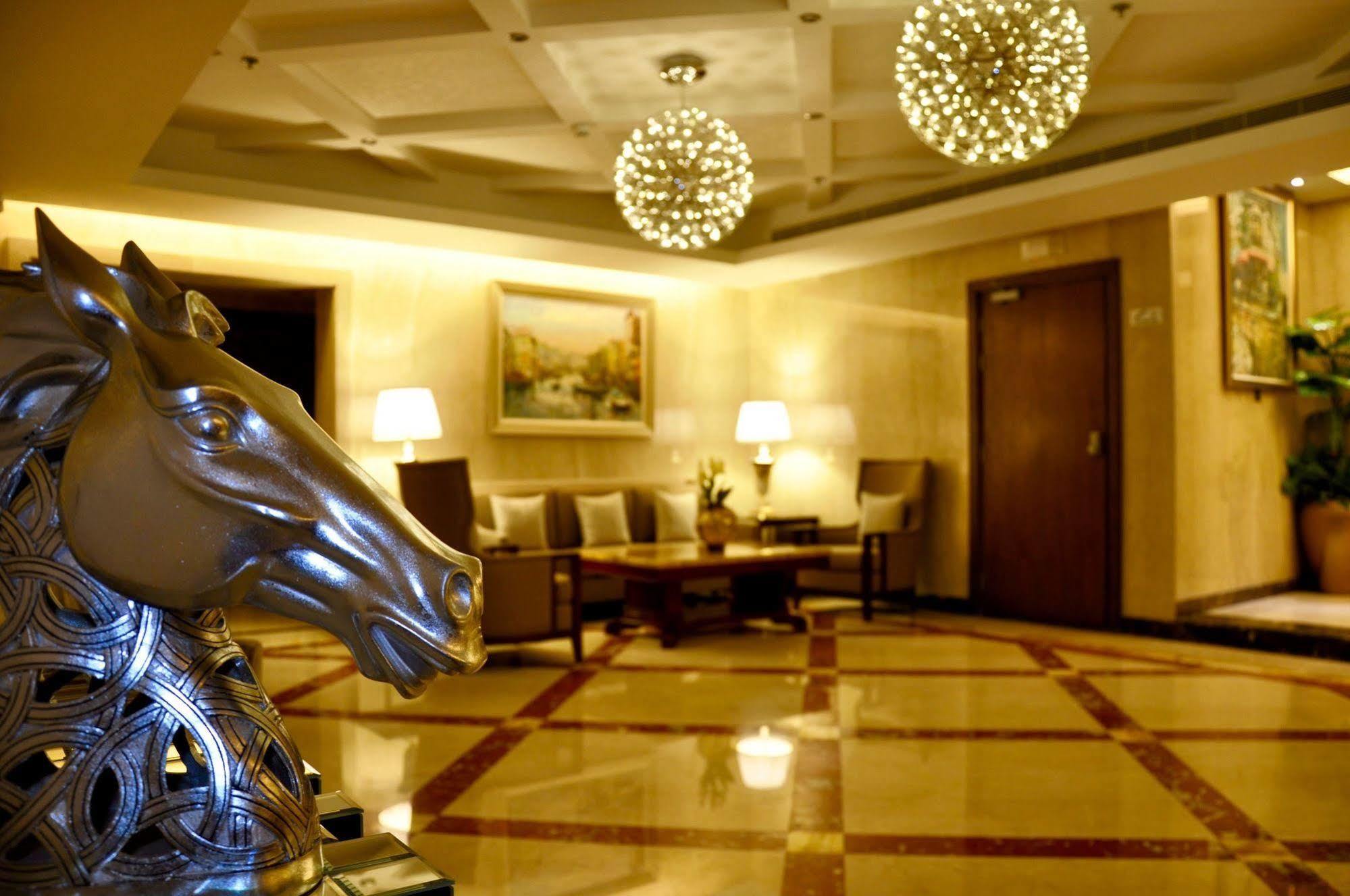 Asherij Hotel Dauhá Exteriér fotografie