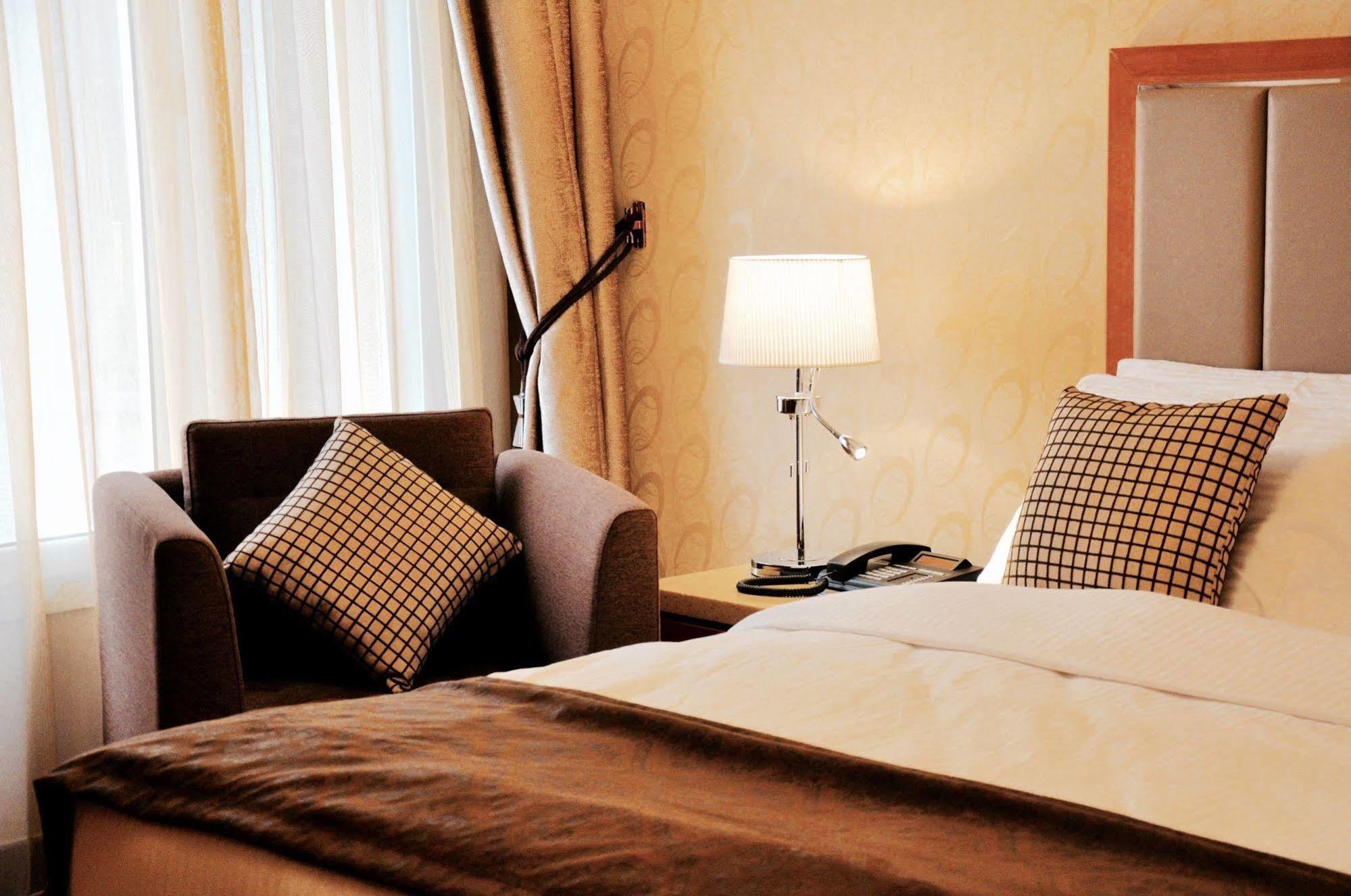 Asherij Hotel Dauhá Exteriér fotografie