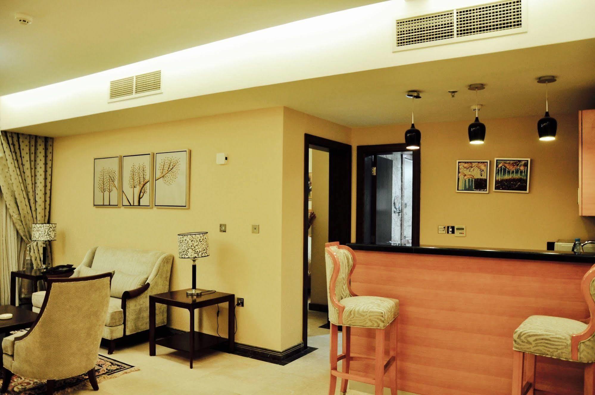 Asherij Hotel Dauhá Exteriér fotografie